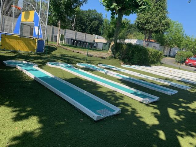 Saint-André-de-Seignaux Camping Le Ruisseau מראה חיצוני תמונה