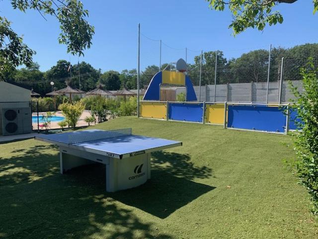 Saint-André-de-Seignaux Camping Le Ruisseau מראה חיצוני תמונה