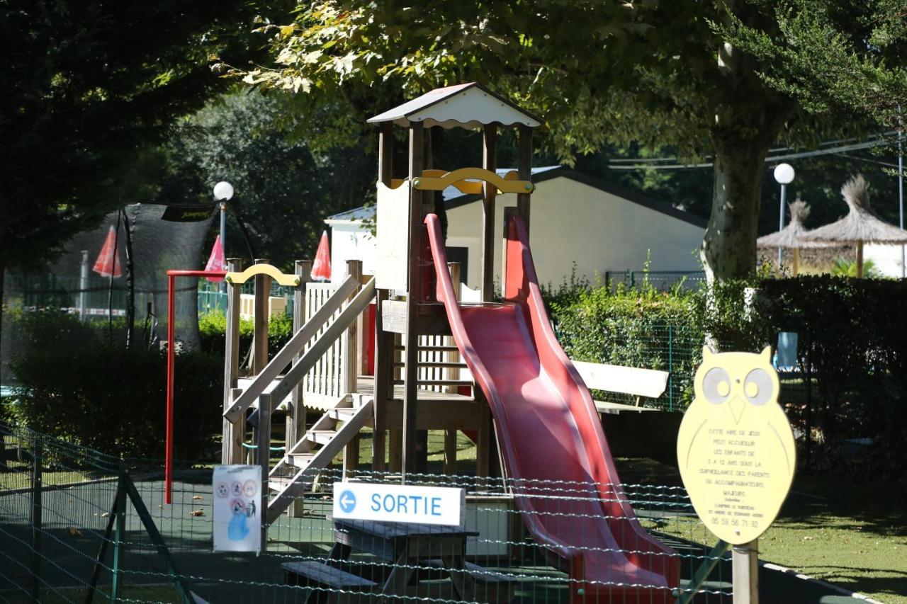 Saint-André-de-Seignaux Camping Le Ruisseau מראה חיצוני תמונה