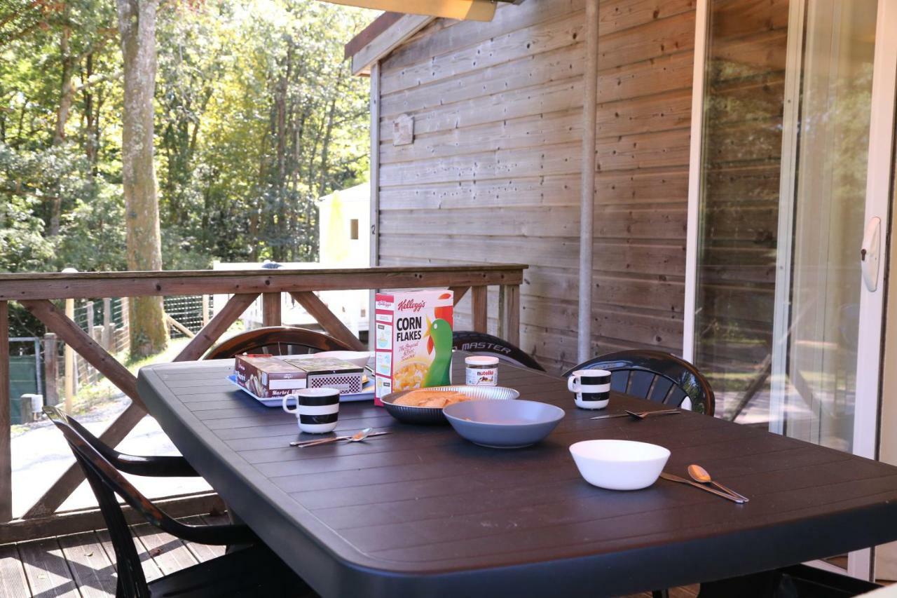 Saint-André-de-Seignaux Camping Le Ruisseau מראה חיצוני תמונה